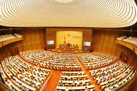 Parlamento de Vietnam continúa quinto período de sesiones con revisión de leyes