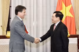 Profundizan relaciones de cooperación entre Vietnam y Grecia