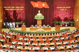 Temas cruciales en el VII pleno del Partido Comunista copan atención en Vietnam