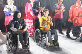 Atleta vietnamita honrado en clausura de Juegos Paralímpicos de Asia 