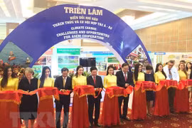 Exponen en Vietnam plantas adaptables al cambio climático en marco de Conferencia de ASEM