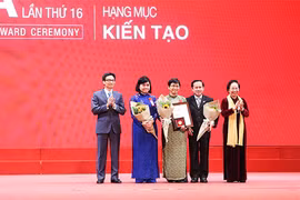 Premios KOVA 2018 de Vietnam honran a destacados ejemplos en la vida 