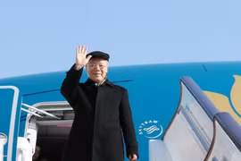 Secretario general del PCV parte de Hanoi para visita oficial a Francia 