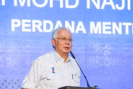 Prohíben al exprimer ministro malasio Najib Razak salir del país