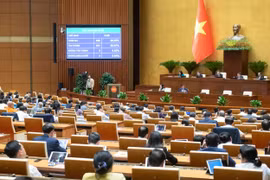 Panorama de la sesión (Foto: https://quochoi.vn/)