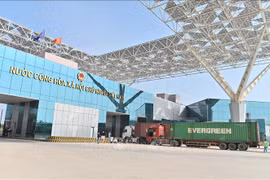 En la puerta fronteriza internacional de Mong Cai, provincia de Quang Ninh (Foto: VNA)