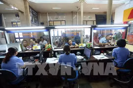 Venta de boletos de tren (Foto: VNA)