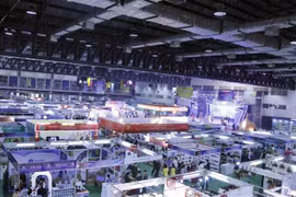 Inauguran Feria Comercial Vietnam-Laos en Vientiane 