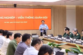 Premier exhorta a Viettel a continuar realizando con eficacia la construcción y defensa de la Patria