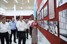 Premier vietnamita recorre por la provincia sureña de Hau Giang