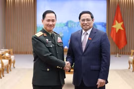 Premier vietnamita destaca importancia de cooperación en defensa con Laos