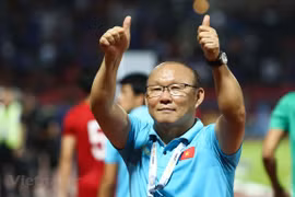 Entrenador Park Hang-seo, primer extranjero honrado en deporte vietnamita