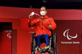 Deportista vietnamita gana oro en halterofilia de ASEAN Para Games