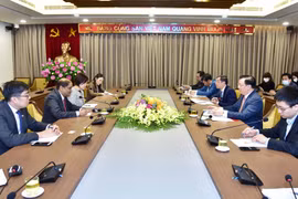Amplían cooperación práctica y efectiva entre Hanoi y Singapur