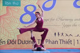 Celebran en múltiples localidades vietnamitas Día Internacional del Yoga