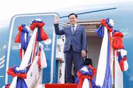 Titular del Legislativo vietnamita inicia su visita oficial a Laos