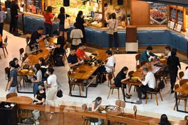 Mercado laboral de Singapur se recupera aún más en el segundo trimestre