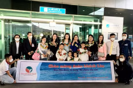 Ciudad vietnamita recibe a casi 300 turistas internacionales