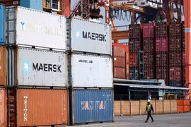 Indonesia planea construir puerto de contenedores cerca de Singapur