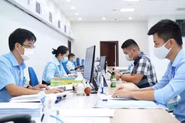  Provincia de Quang Ninh realiza trámites administrativos en oficina de correos