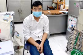 Arrestan en Vietnam a director de empresa por aumentar precios de kits de prueba del COVID-19