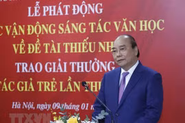 Destacan papel de escritores vietnamitas en la construcción y defensa nacional