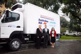 Australia apoya a Vietnam con camiones frigoríficos de transporte de vacunas contra COVID-19