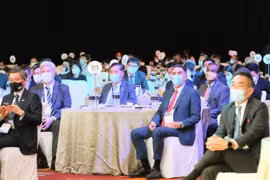 Vietnam asiste a Cumbre Empresarial Apex 2022 en Singapur