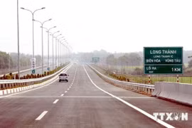 Ciudad Ho Chi Minh prioriza proyectos de transporte clave para conectividad regional
