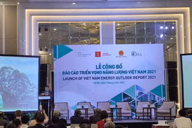 Vietnam por elevar capacidad de transmisión para lograr cero emisiones netas