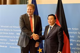 Delegación del Partido Comunista de Vietnam realiza visita de trabajo en Alemania