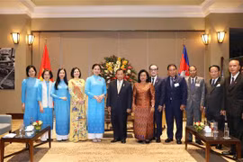 Dirigentes camboyanos desean impulsar cooperación con Vietnam 