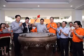 Primer ministro vietnamita realiza visita de trabajo en ciudad de Da Nang