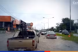 Tifón Noru provoca inundaciones en muchas áreas de Tailandia 