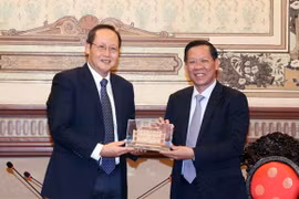 Ciudad Ho Chi Minh y Singapur promueven cooperación en formación de recursos humanos