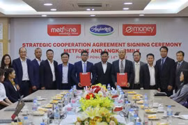 Empresas vietnamitas desarrollan servicios de telecomunicaciones y pagos electrónicos en Camboya