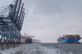 Cooperación en transporte fluvial brinda beneficios a Vietnam y Camboya