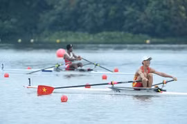 SEA Games 31: Vietnam supera a sus rivales en ronda de clasificación de remo