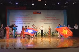 Efectúan programa artístico por el Año de Solidaridad y Amistad Vietnam- Laos 