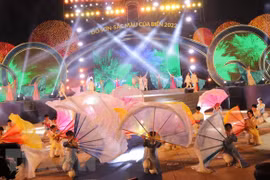 Lanzan en localidades vietnamitas programas promocionales de turismo de playa 
