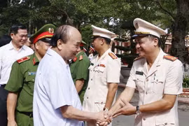 Presidente vietnamita inspecciona trabajo de amnistía en provincia de Dong Nai