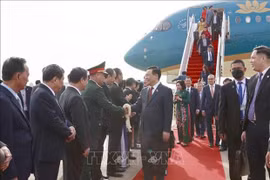 Presidente parlamentario inicia visita oficial a Camboya y asistencia a AIPA-43