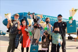 Provincia de Khanh Hoa recibe a primeros turistas del Año Lunar 2022