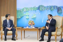 Primer ministro de Vietnam recibe al gobernador del banco japonés