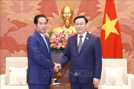 Presidente de la Asamblea Nacional de Vietnam recibe al gobernador de Phnom Penh