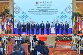 ASEAN propone resolver asunto del Mar del Este por medios pacíficos