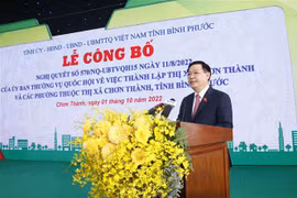 Dirigente parlamentario de Vietnam asiste al acto de establecimiento de nueva ciudad en provincia de Binh Phuoc