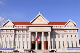 Vietnam y Laos comparten experiencias en construcción de sala de tradiciones del Parlamento