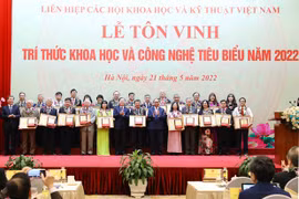 Presidente vietnamita elogia aportes de intelectuales al desarrollo nacional