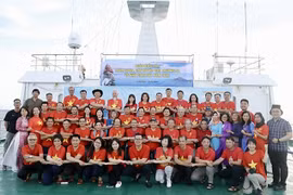 Resaltan orgullo de vietnamitas residentes en ultramar por mares nacionales